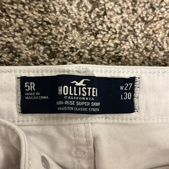 Hollister Skinney jeans - Picture 2 of 3